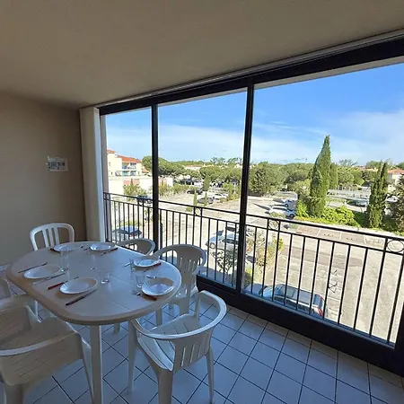 2 Pieces + Cabine, 6 Couchages, Proche Plage, Parking - Fr-1-388-44 Apartment