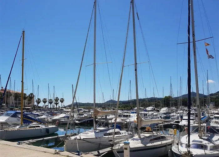 Διαμέρισμα 2 Pieces + Cabine, 6 Couchages, Proche Plage, Parking - Fr-1-388-44